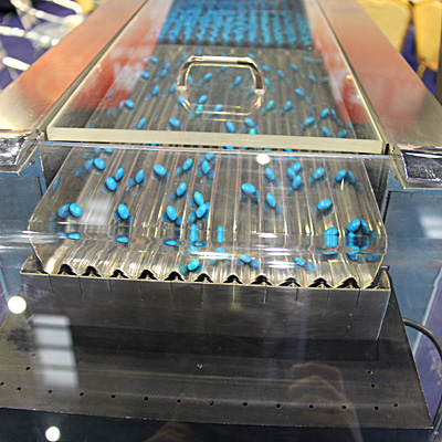 Equipment for counting and packaging the tablets and gelatin capsules in plastic and glass bottles www.Minipress.ru