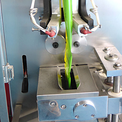 Pharmaceutical Filling machinery, packaging machinery, packaging, packaging of powder in sachets, Packing powder in bags www.Minipress.ru