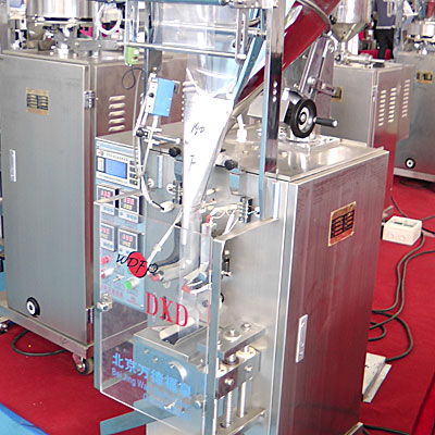 Pharmaceutique machines de remplissage, machines d'emballage, le conditionnement, l'emballage de poudre dans des sachets, poudre d'emballage dans des sacs www.Minipress.ru