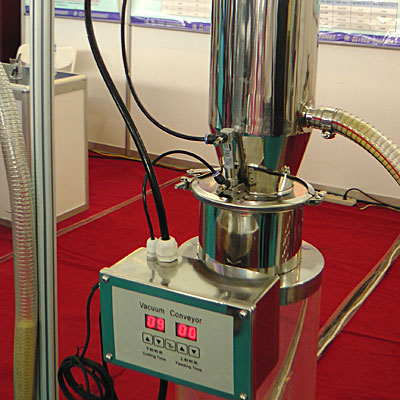 Poudres vide transporteuses dans l'industrie pharmaceutique www.Minipress.ru