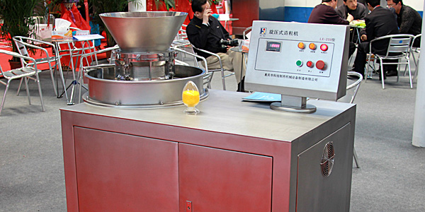 www.Minipress.ru Granulator Pulver trocken und nass Typ