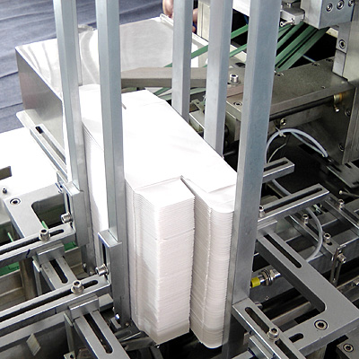 Cartoning mesin otomatis www.Minipress.ru