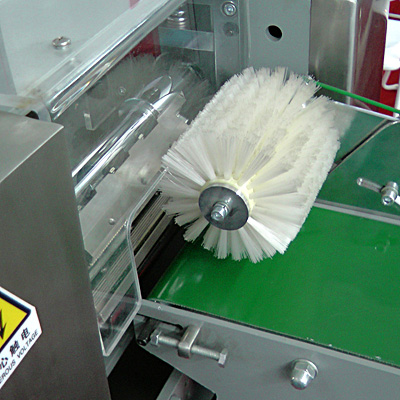 Attrezzatura cellophane scatole di cartone per il confezionamento di farmaci film plastici www.Minipress.ru