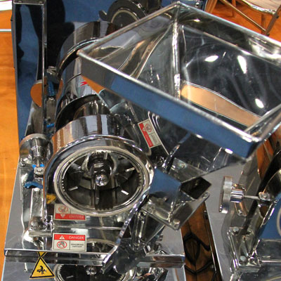 macine, frantoi e mulini per la macinazione delle materie prime nell'industria farmaceutica www.Minipress.ru