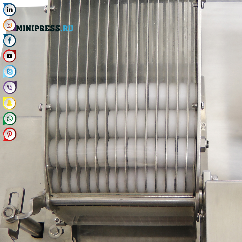 Machine voor groepsverpakking van tabletten met een diameter van 20-25 mm
