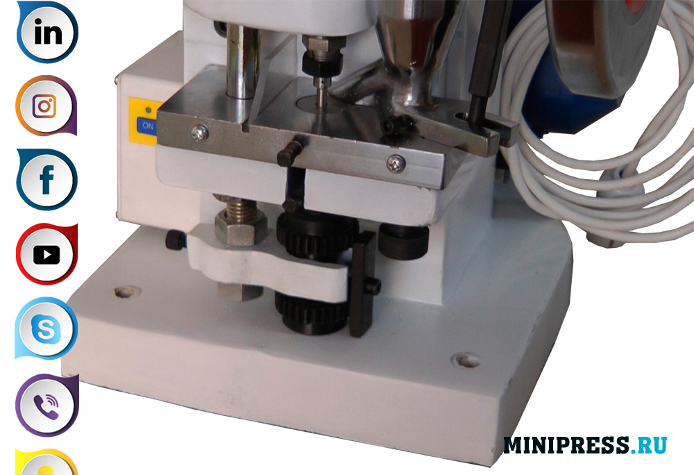 Laboratoorne automaatne tabletipress