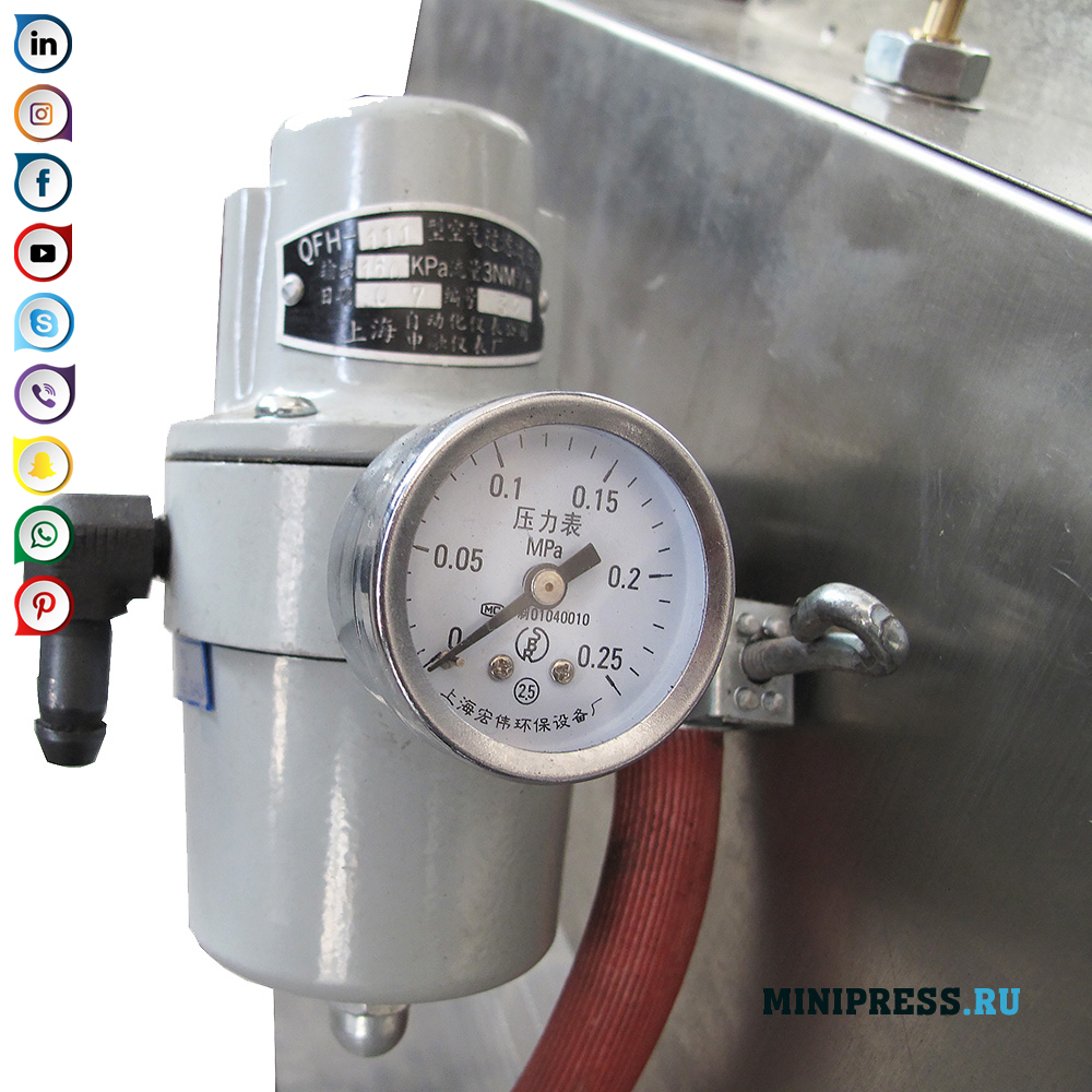 Mesin otomatis untuk mengisi cairan dan menyegel ampul kaca