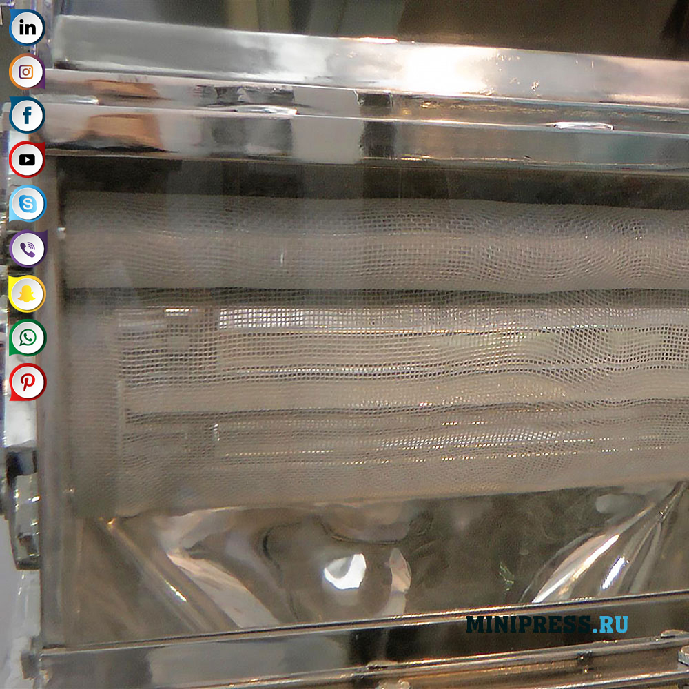 粉末の乾式および湿式造粒用の造粒機