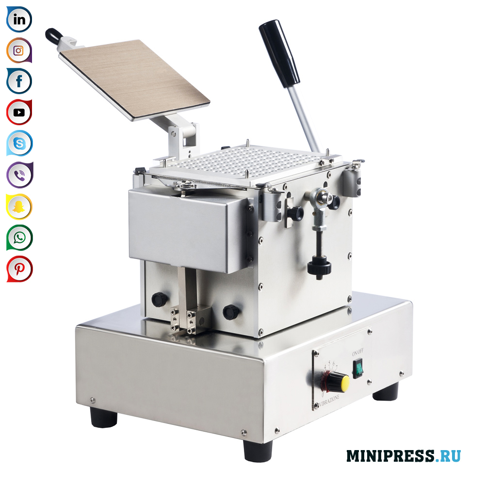 Pusiau automatinė miltelių kapsulė kietose želatinos kapsulėse