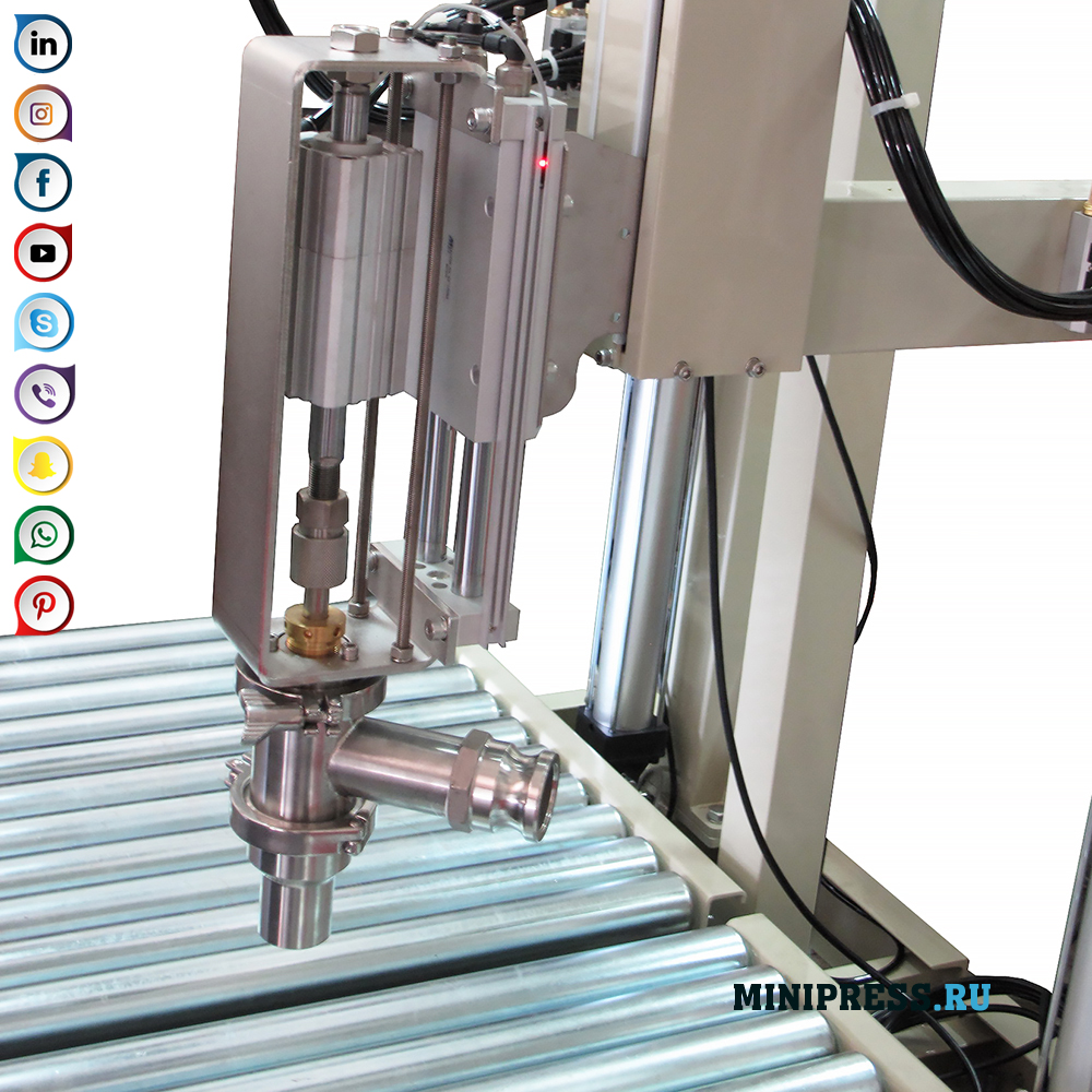 Echipament semi-automat pentru umplerea butoaielor de oțel de 200 litri