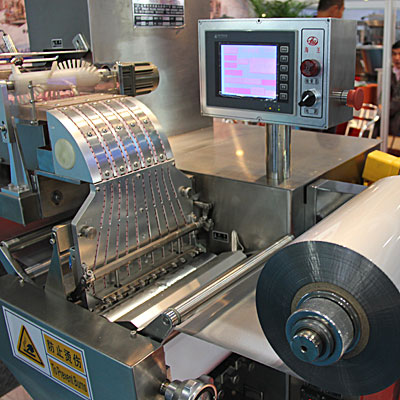 Máquina de embalagem para comprimidos, embalagem Contour, blister, comprimidos da embalagem em folha www.Minipress.ru