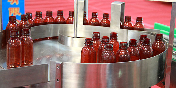 www.Minipress.ru Máquinas automáticas y semiautomáticas llenado y tapado para la producción farmacéutica
