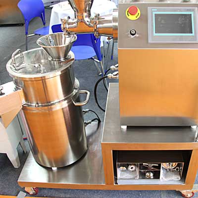 Granulator för våta och torra granulatet pellets www.Minipress.ru