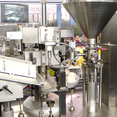 Utrustning för att fylla plast och aluminiumrör i Ryssland www.Minipress.ru